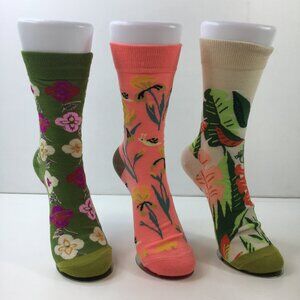 Womens Pack of 3 Floral Print Crew Socks Colorful Green Pink Cream